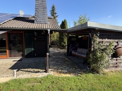 Gem�tliches Holzblockhaus-Bungalow mit besonderem Wohnambiente & idyllischem Garten (Baugrundst�ck)