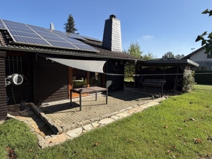 Gem�tliches Holzblockhaus-Bungalow mit besonderem Wohnambiente & idyllischem Garten (Baugrundst�ck)