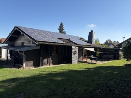 Gem�tliches Holzblockhaus-Bungalow mit besonderem Wohnambiente & idyllischem Garten (Baugrundst�ck)