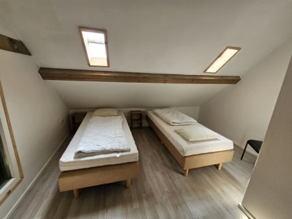 Ger�umiges Wohnhaus (derzeit Ferienhaus) mit Scheune und Garage in sch�ner Lage zwischen Eifel/Mosel