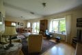 Ger�umiges Wohnhaus mit Garten, Balkon, Terrasse und 2 Garagen