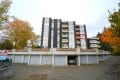 Renovierte Eigentumswohnung mit Balkon, Garage und Parkplatz