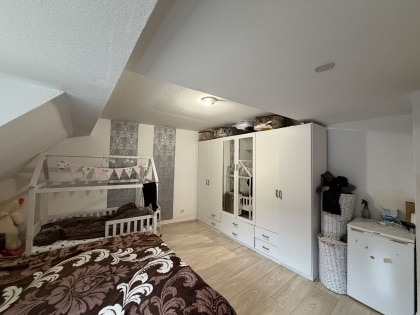 Zwei vermietete Einfamilienh�user sowie Grundst�ck mit Investitionsm�glichkeiten in L�f an der Mosel!