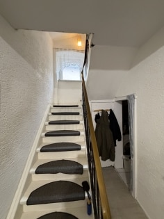 Zwei vermietete Einfamilienh�user sowie Grundst�ck mit Investitionsm�glichkeiten in L�f an der Mosel!