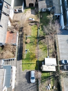Zwei vermietete Einfamilienh�user sowie Grundst�ck mit Investitionsm�glichkeiten in L�f an der Mosel!